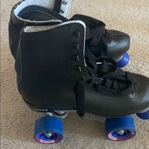 Men’s roller skates